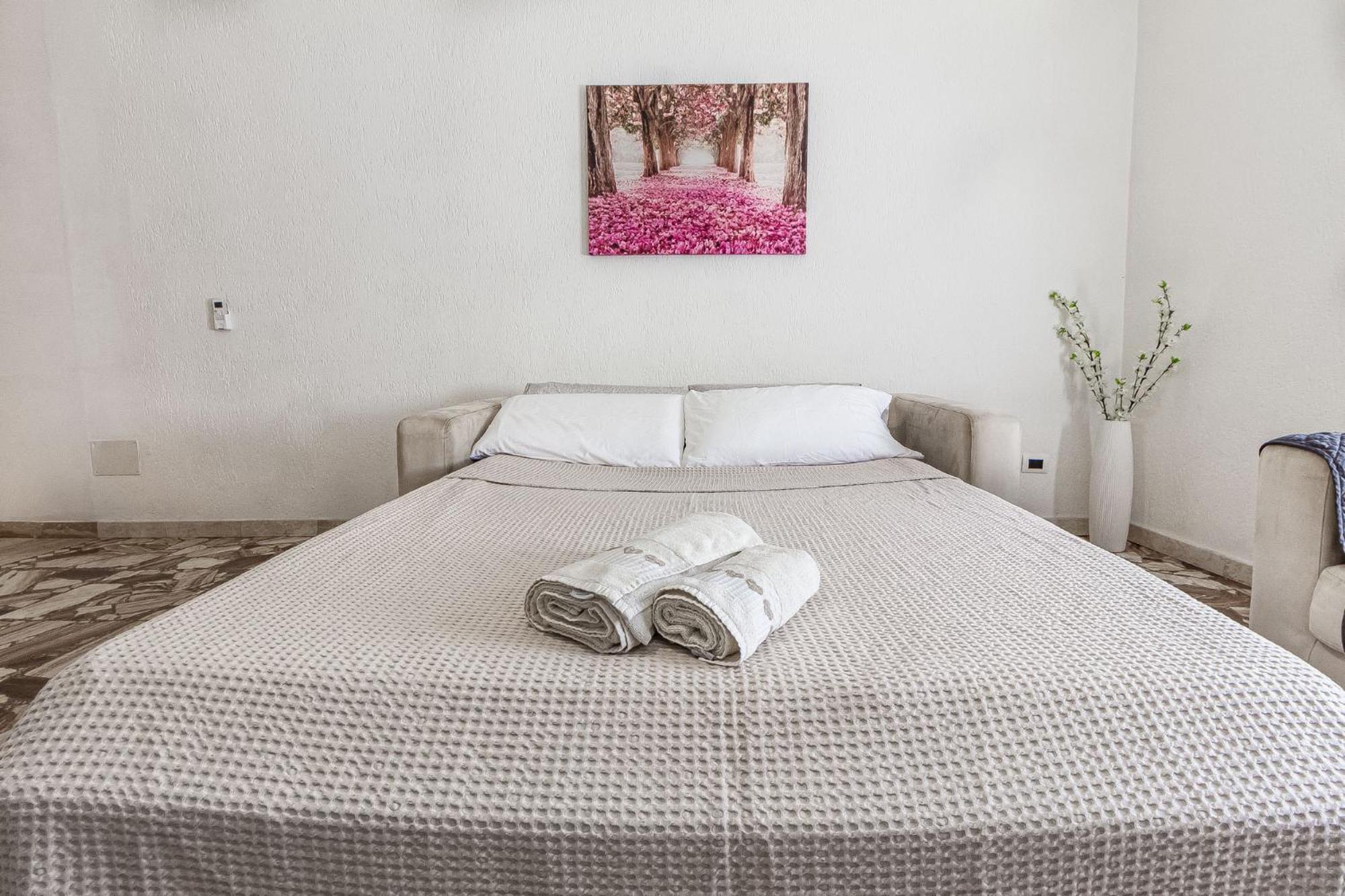 Lovely Piazza Santa Maria Apartment Sassari Buitenkant foto