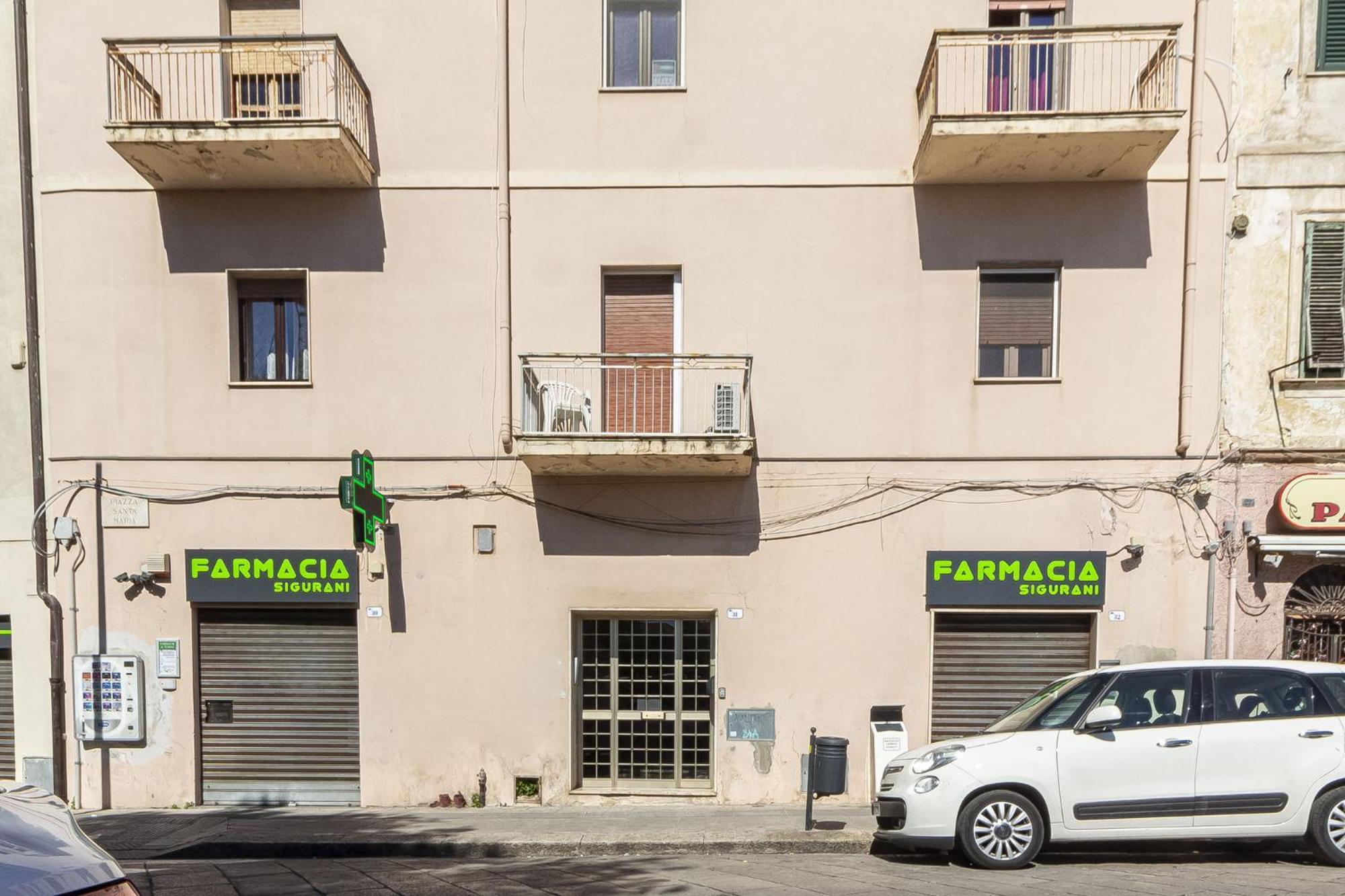 Lovely Piazza Santa Maria Apartment Sassari Buitenkant foto